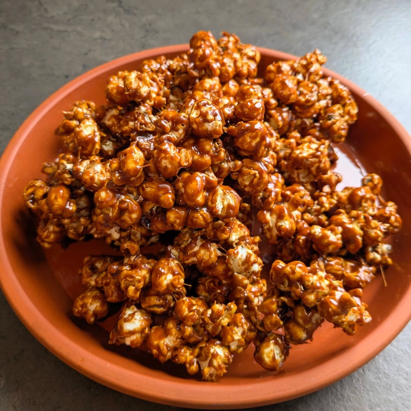 Thumbnail for Erdnuss-Karamell-Popcorn