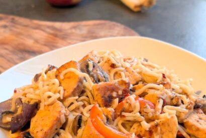 Thumbnail for Gebratene Nudeln mit Tempeh in Miso-Honig-Sauce