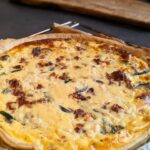 Mediterrane Quiche mit Zucchini und getrockneten Tomaten