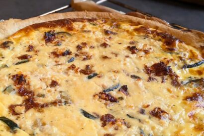 Thumbnail for Mediterrane Quiche mit Zucchini und getrockneten Tomaten
