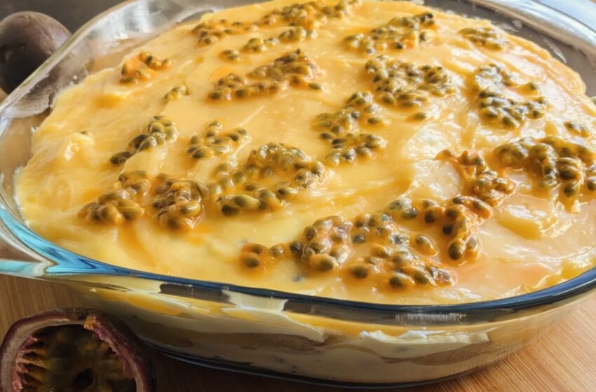 Leckeres italienisches Tiramisu mit Passionsfrucht und Lemon Curt
