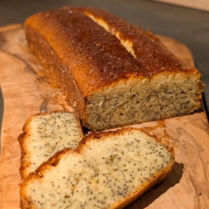 Zitronenkuchen mit Mohn