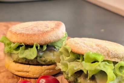 Thumbnail for Burger mit Brokkoli Patty und Bergkäse